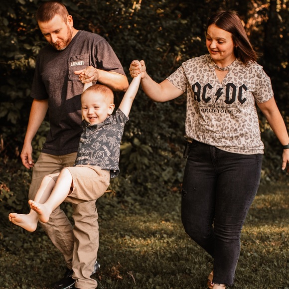 Meet your Posher, Troi - Picture 1 of 1